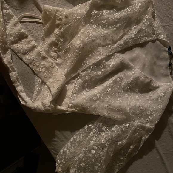 Zara white Blouse - Picture 2 of 2